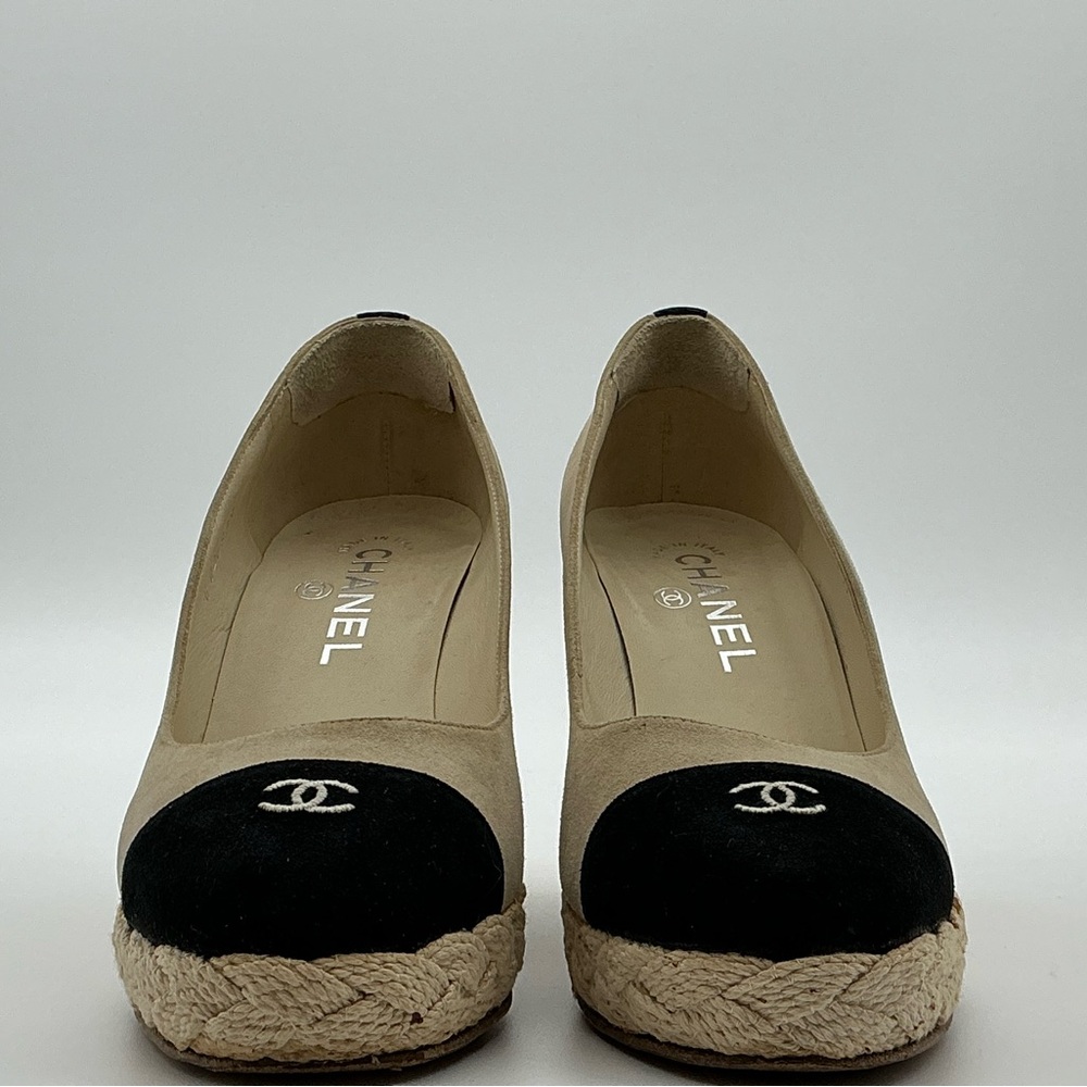 CHANEL Beige Suede Espadrille Wedges with Black Cap Toe and CC Logo - Picture 9 of 9
